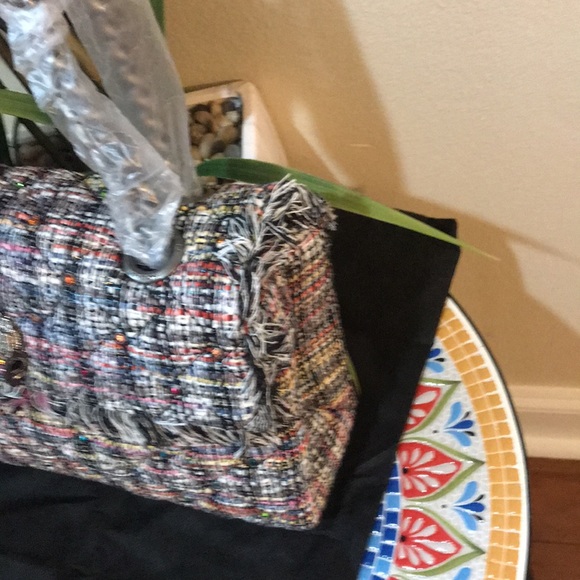 Kurt Geiger London Kensington Recycled Tweed Shoulder Bag - Picture 4 of 17